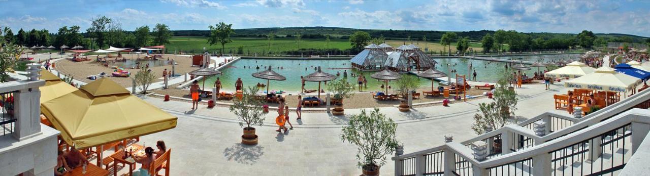 Egri Korona Borhaz Es Wellness Hotel Demjén المظهر الخارجي الصورة
