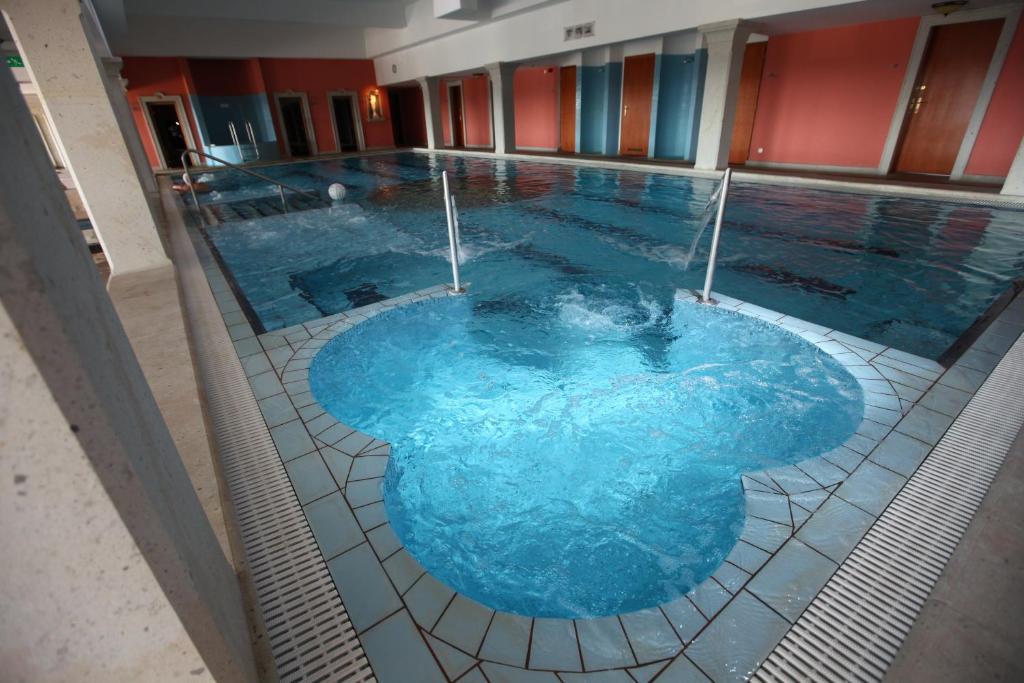 Egri Korona Borhaz Es Wellness Hotel Demjén المظهر الخارجي الصورة